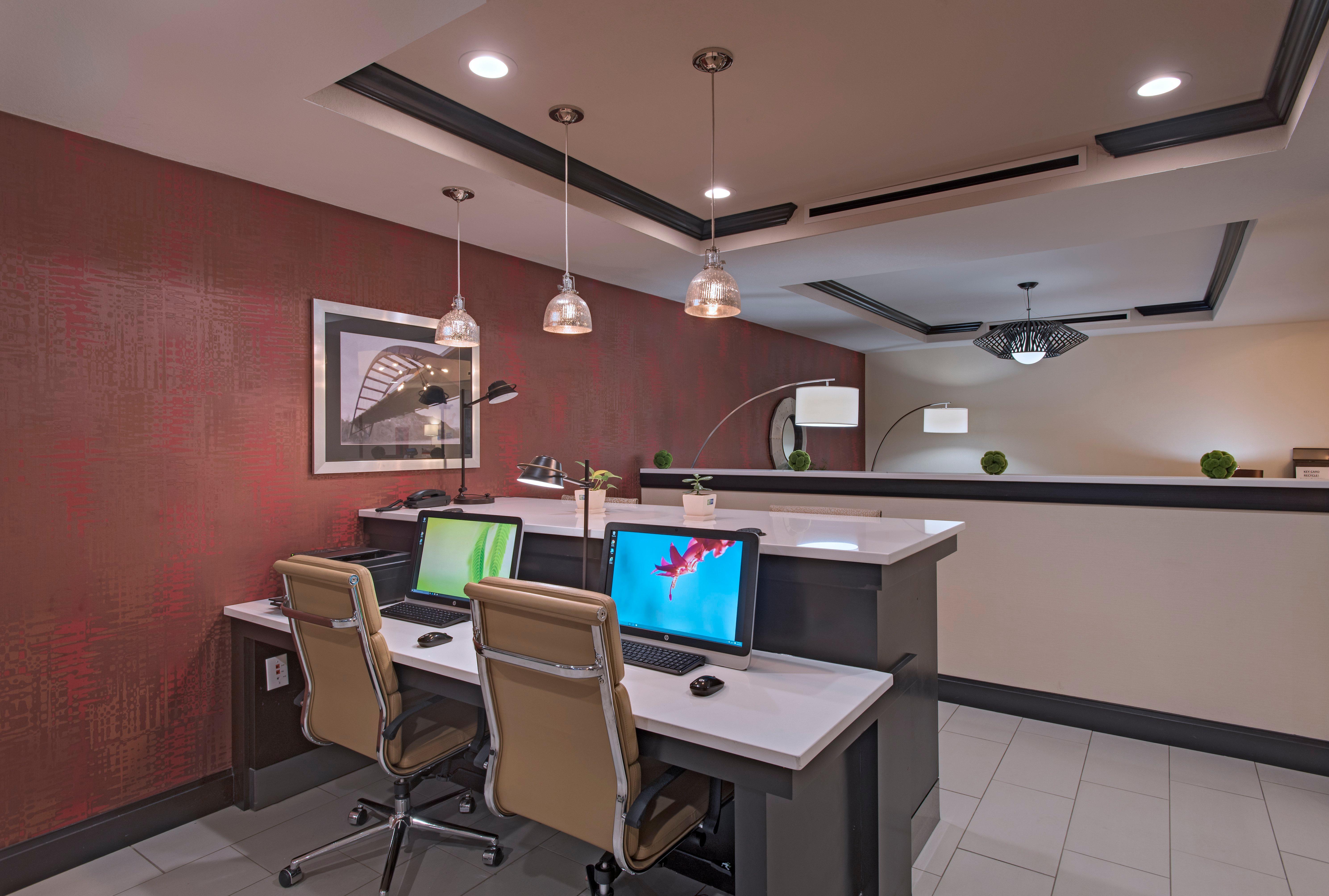 Holiday Inn Express & Suites Austin Nw - Four Points By Ihg Екстер'єр фото