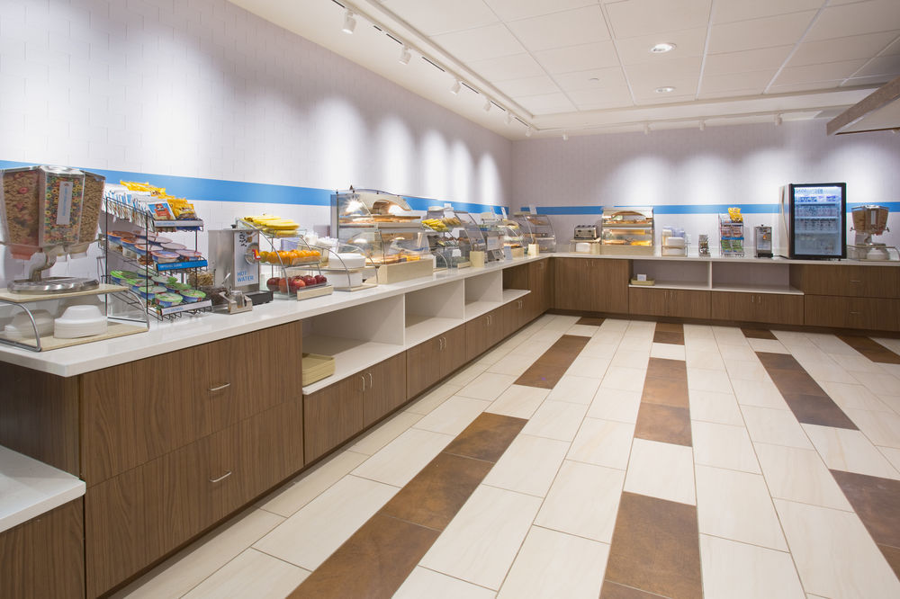 Holiday Inn Express & Suites Austin Nw - Four Points By Ihg Екстер'єр фото